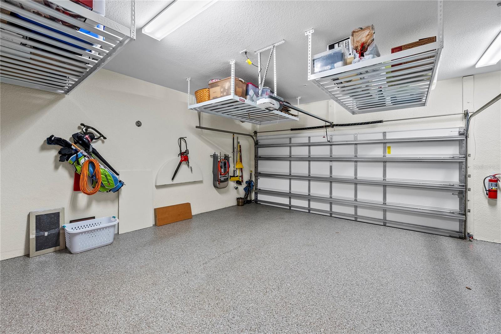 ISLAND COURT VENICE - Residential