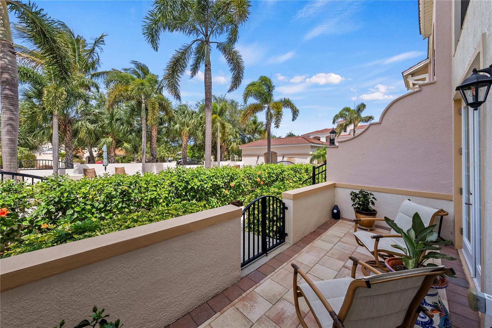 ISLAND COURT VENICE - Residential