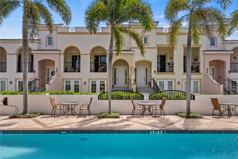 Photo of 431 Nokomis Avenue S #314, Venice, FL 34285 (MLS # TB8500427)