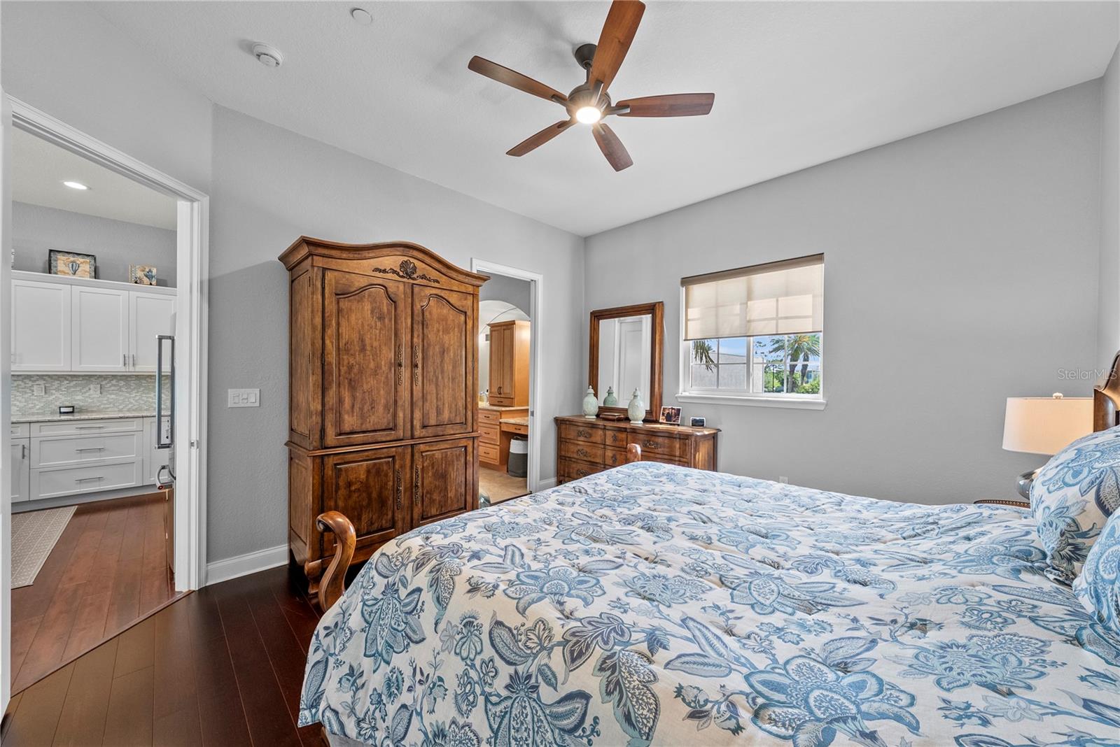 ISLAND COURT VENICE - Residential