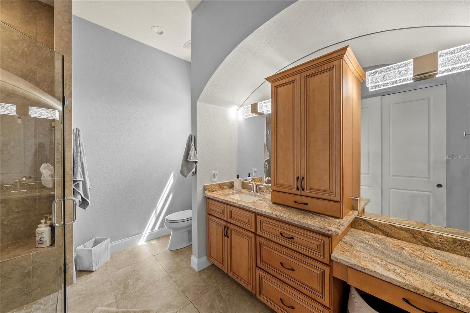 ISLAND COURT VENICE - Residential