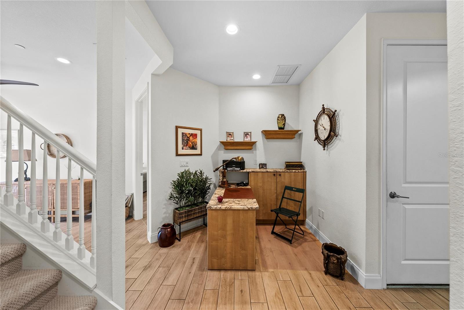 ISLAND COURT VENICE - Residential