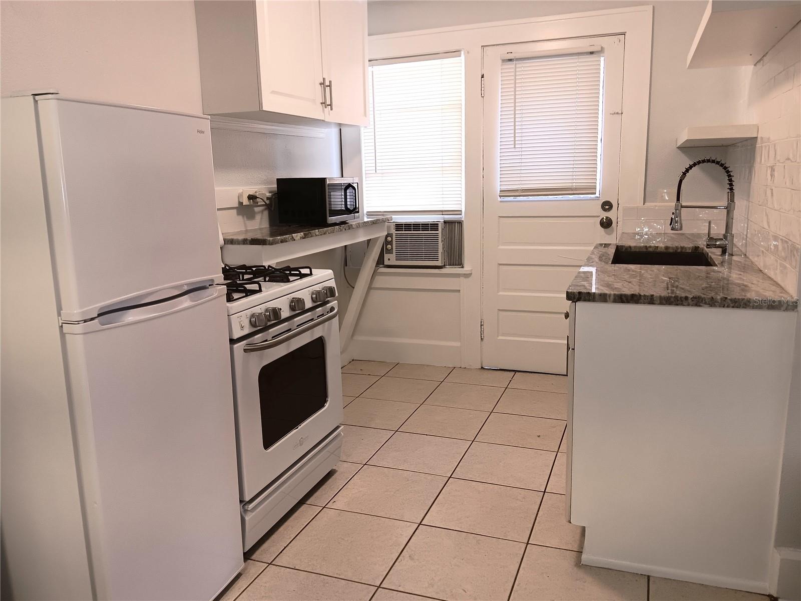 SEMINARY HEIGHTS - Residential Lease