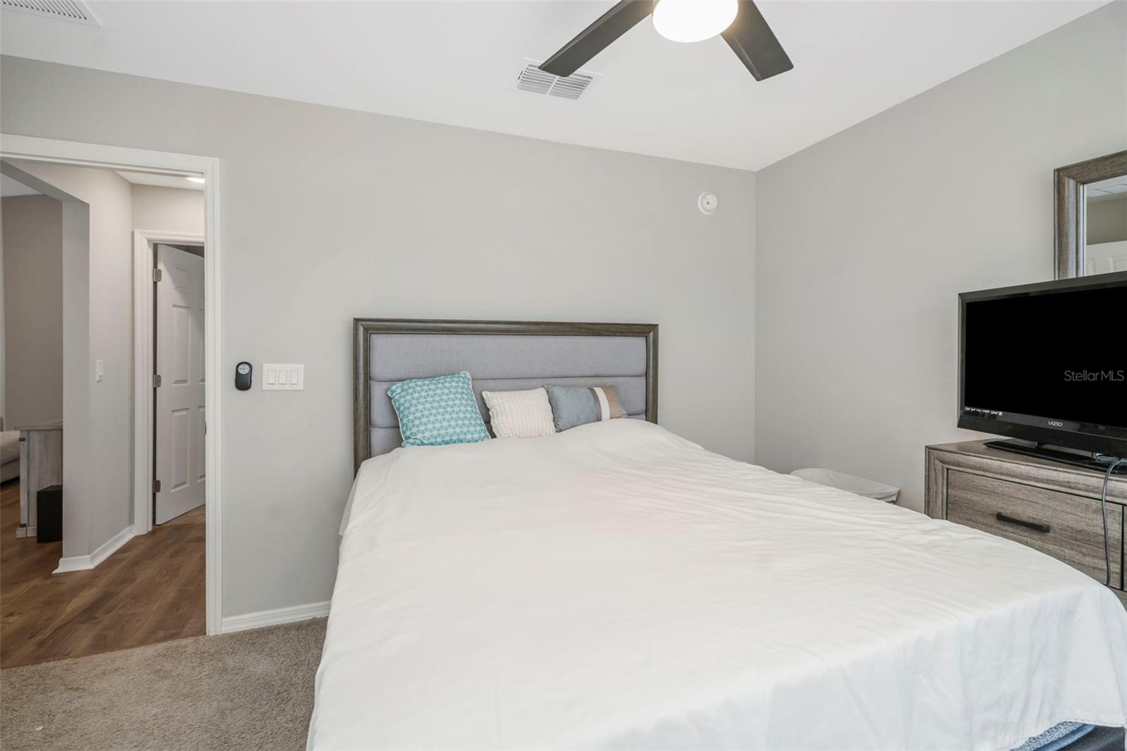 ENCLAVE/LK MYRTLE - Residential