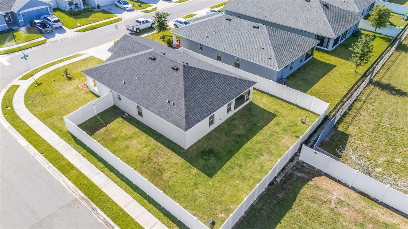 ENCLAVE/LK MYRTLE - Residential