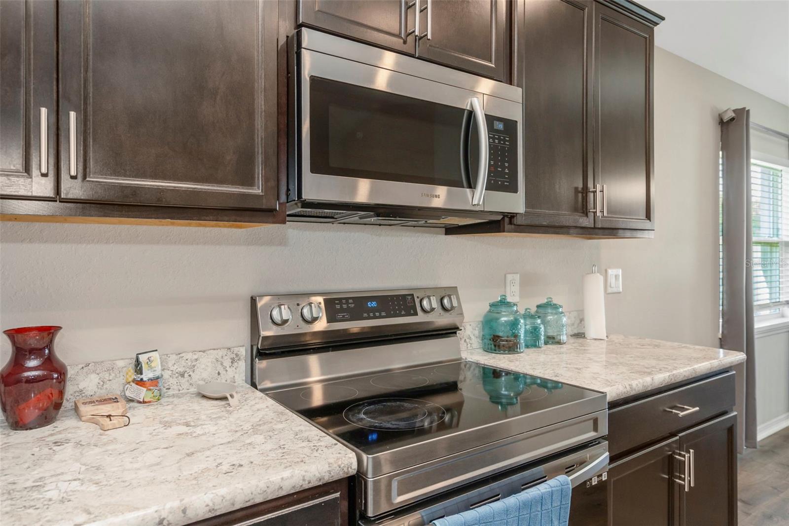 ENCLAVE/LK MYRTLE - Residential