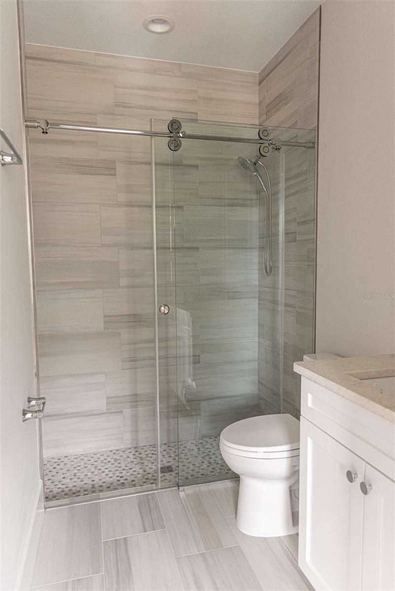 AZEELE PARK - Residential