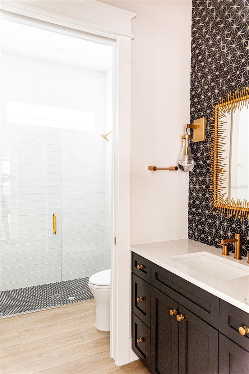 AZEELE PARK - Residential