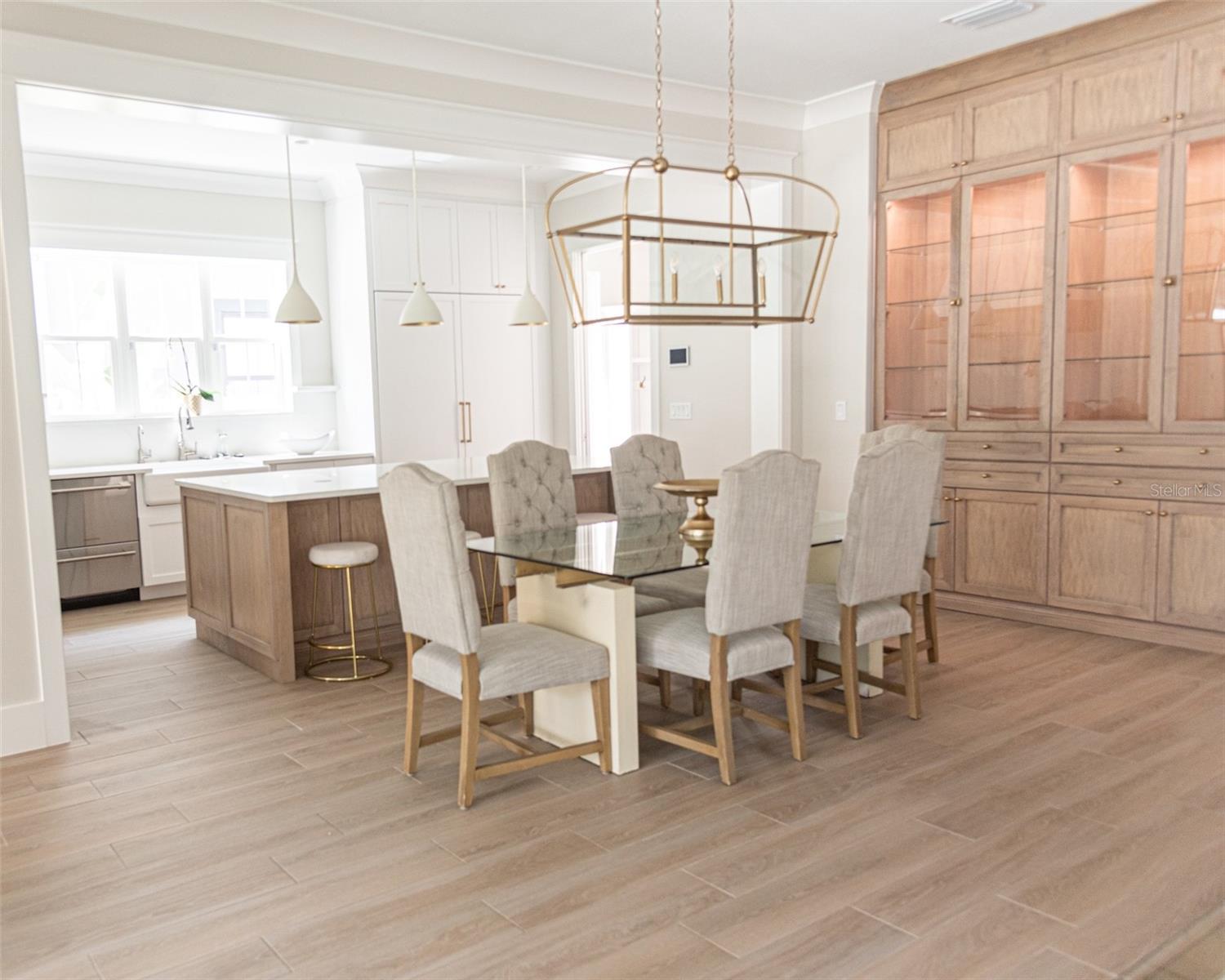 AZEELE PARK - Residential