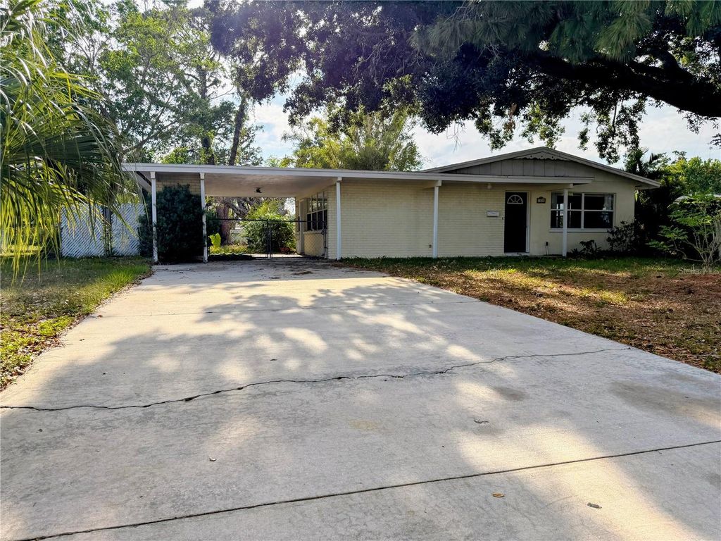Photo of 1408 37th Street Court W, Bradenton, FL 34205 (MLS # A4697048)