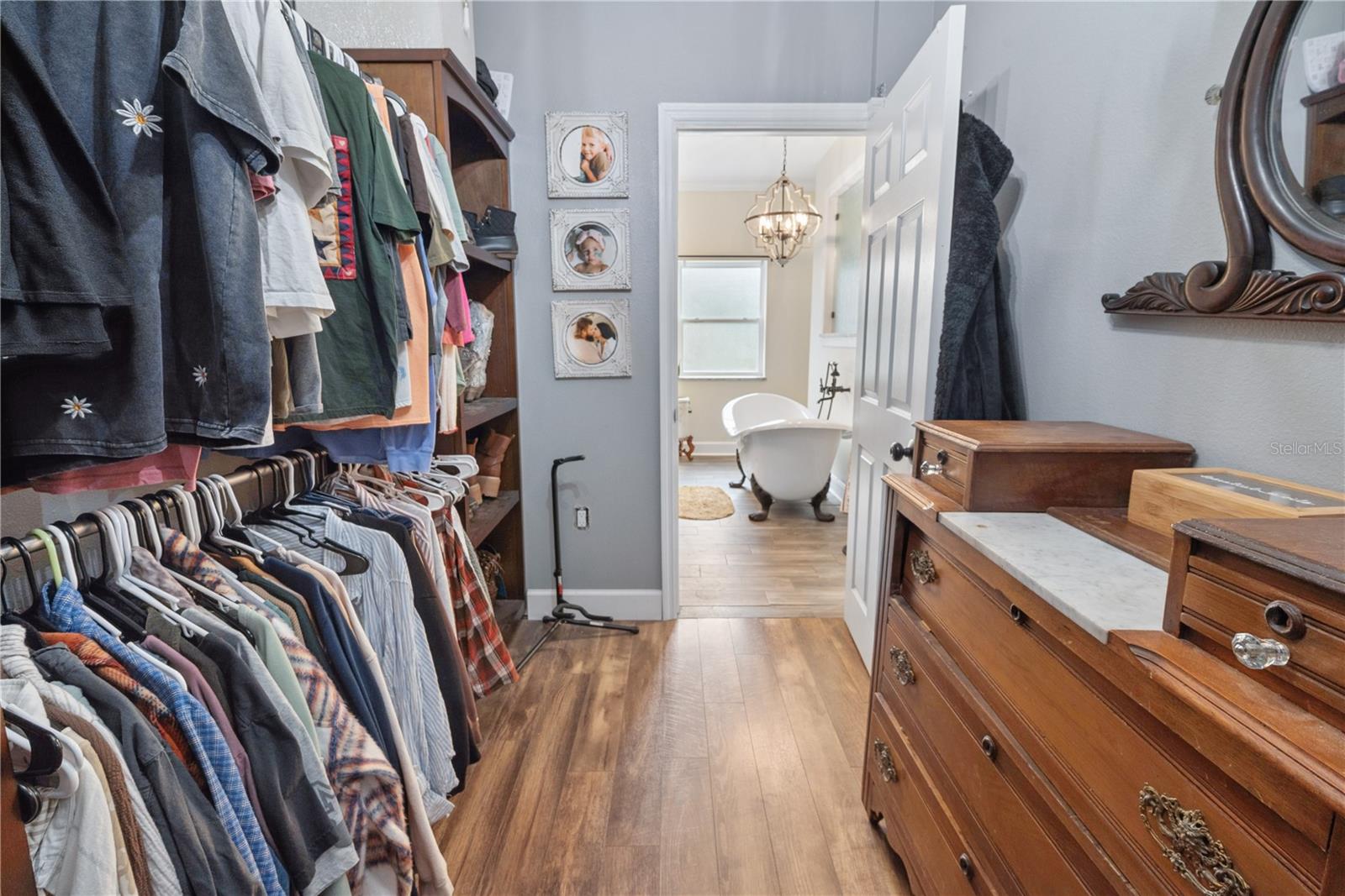 BUCK BAY PH 3 - Residential