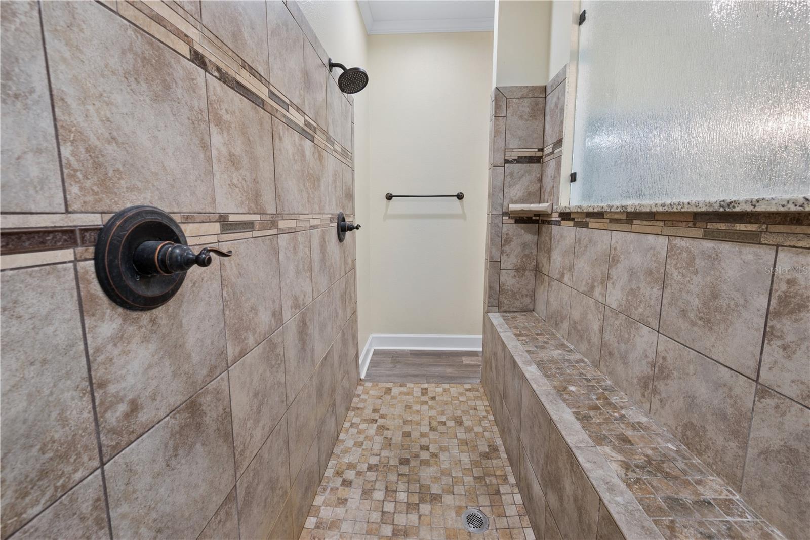 BUCK BAY PH 3 - Residential