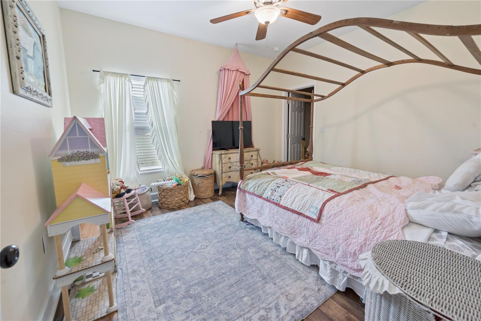 BUCK BAY PH 3 - Residential