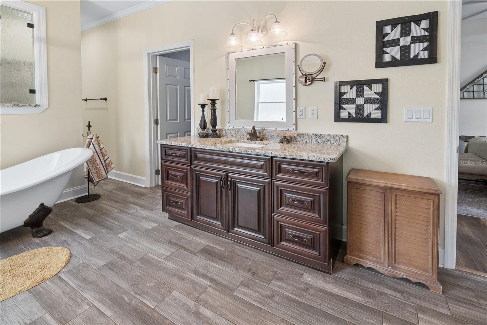 BUCK BAY PH 3 - Residential