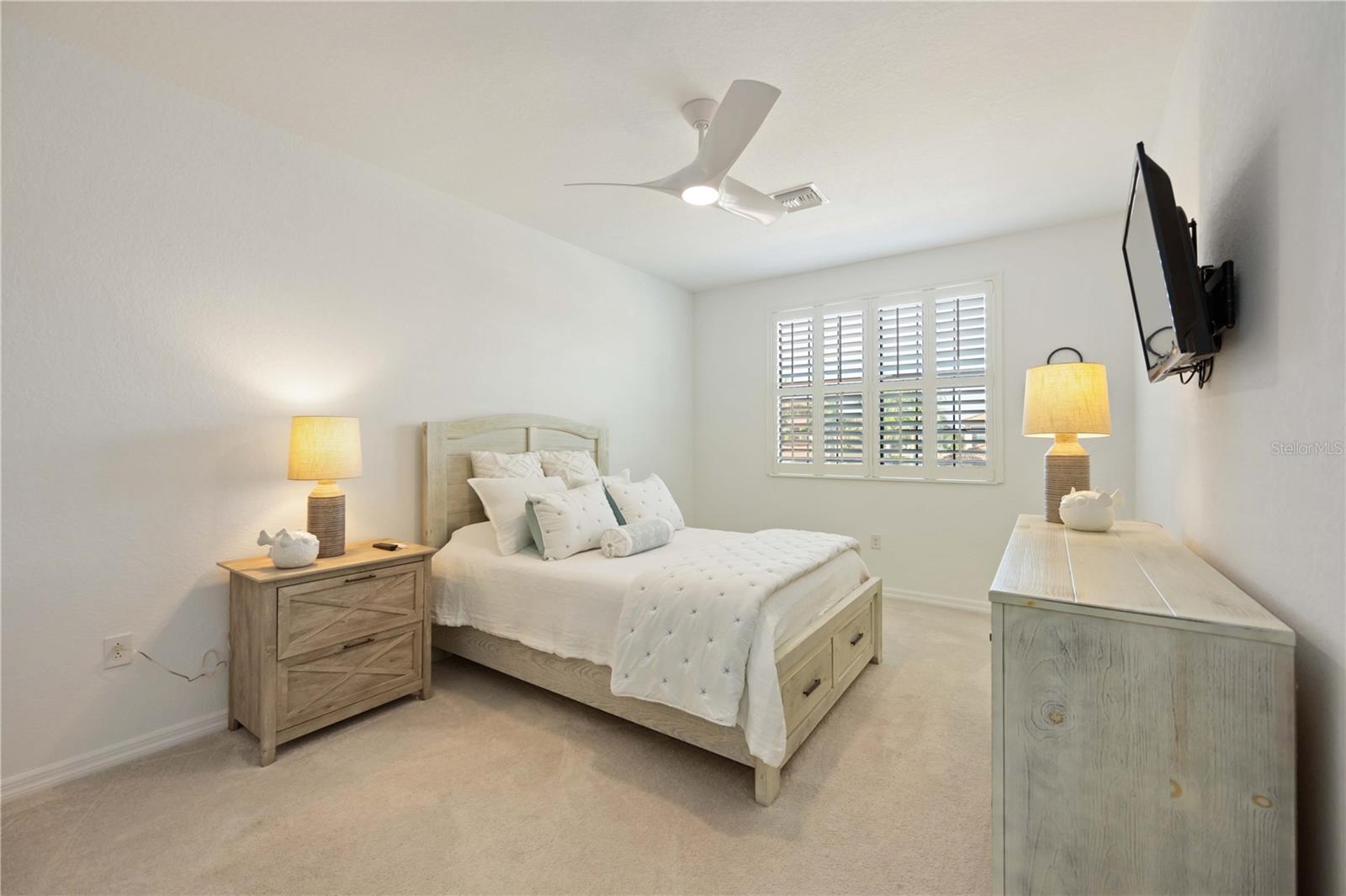 SARASOTA NATIONAL 10817 TARFLOWER DRIVE #201 - Residential