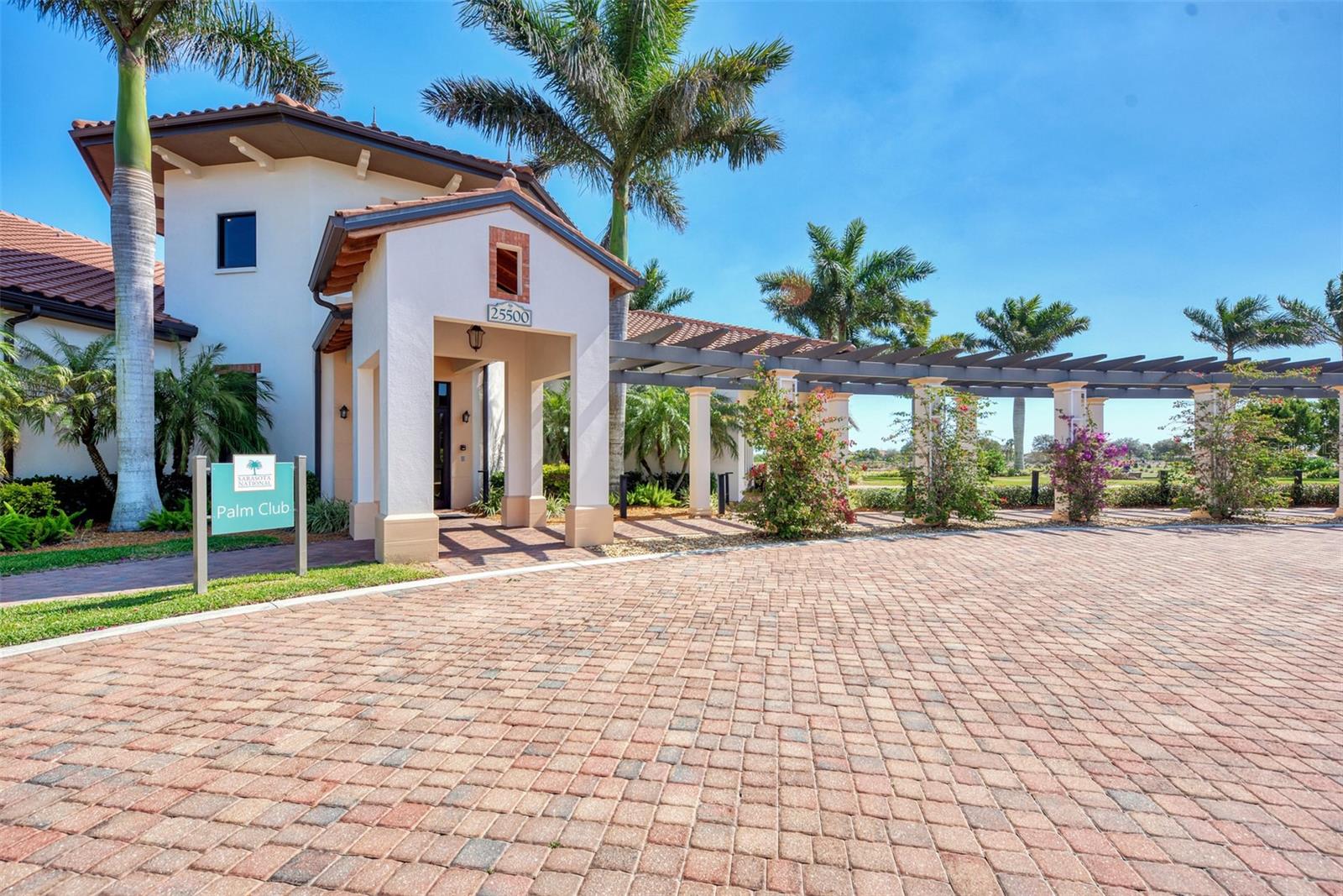 SARASOTA NATIONAL 10817 TARFLOWER DRIVE #201 - Residential