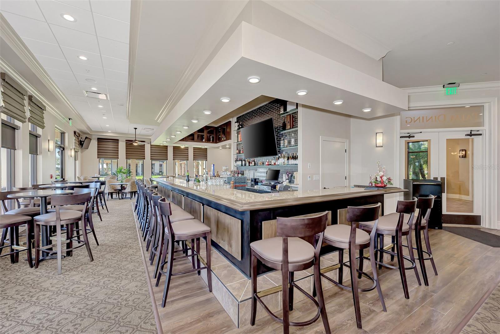 SARASOTA NATIONAL 10817 TARFLOWER DRIVE #201 - Residential