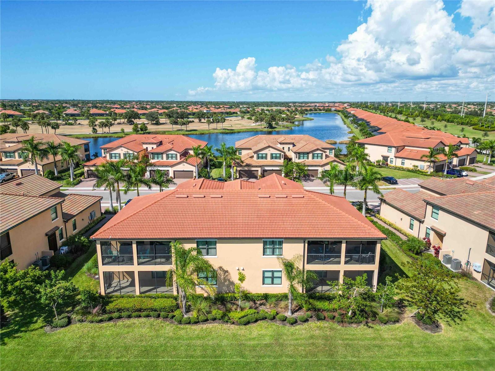 SARASOTA NATIONAL 10817 TARFLOWER DRIVE #201 - Residential