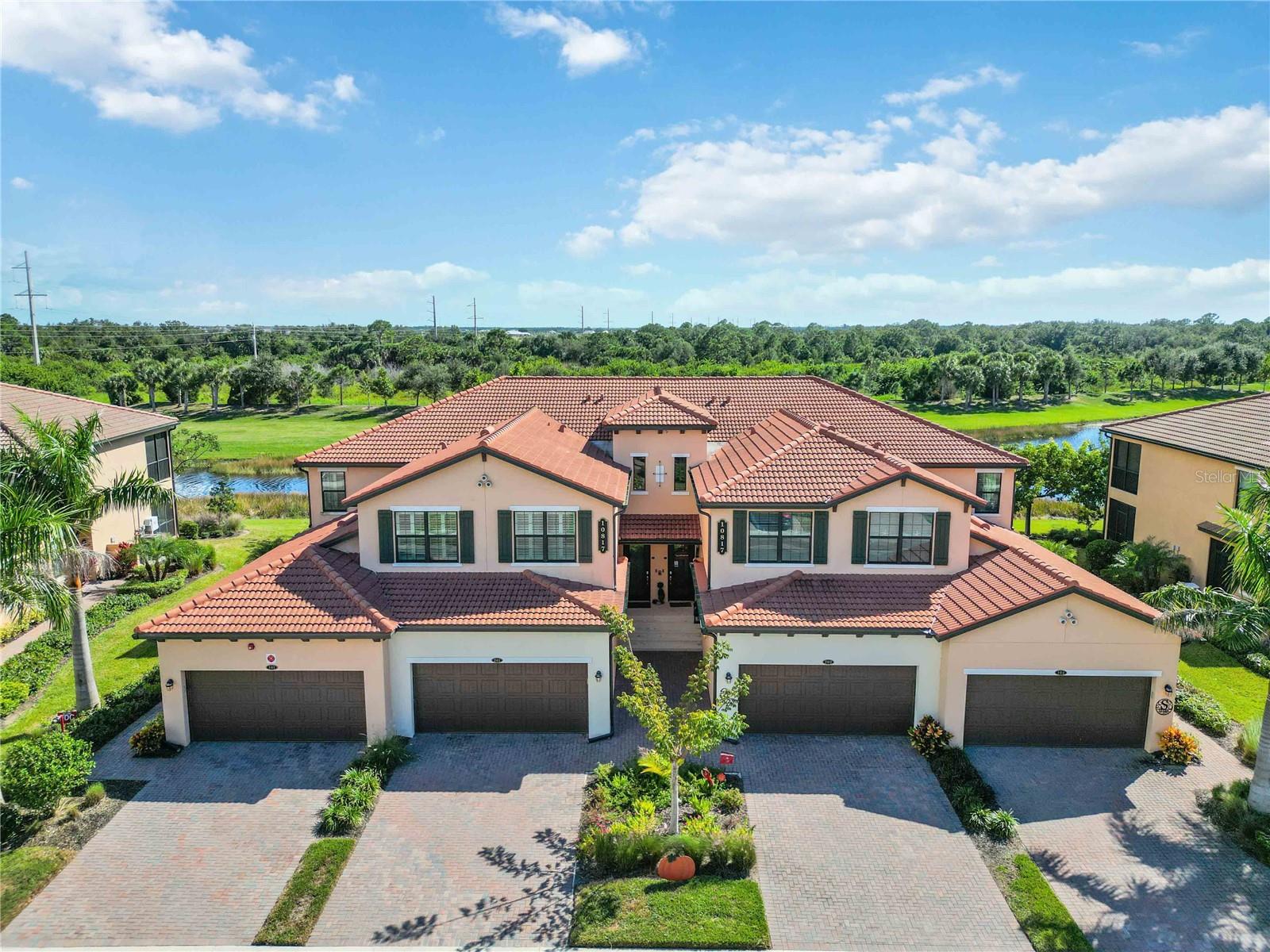 SARASOTA NATIONAL 10817 TARFLOWER DRIVE #201 - Residential