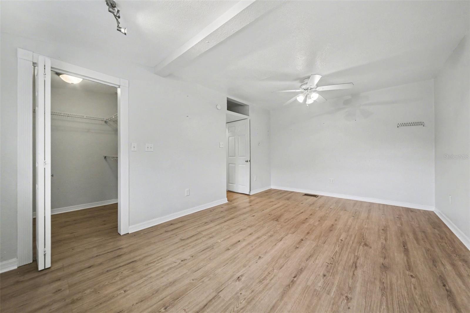 EAST ORANGE PARK - Residential