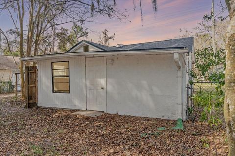 Photo of 1116 NE 19th Street, Ocala, FL 34470 (MLS # O6384244)