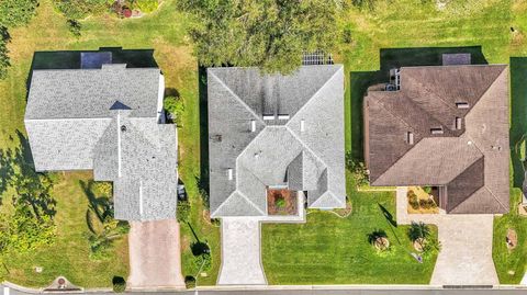 A home in LAKELAND