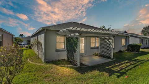 A home in LAKELAND