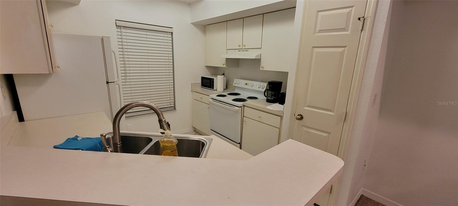 LAKE CHASE CONDO - Residential
