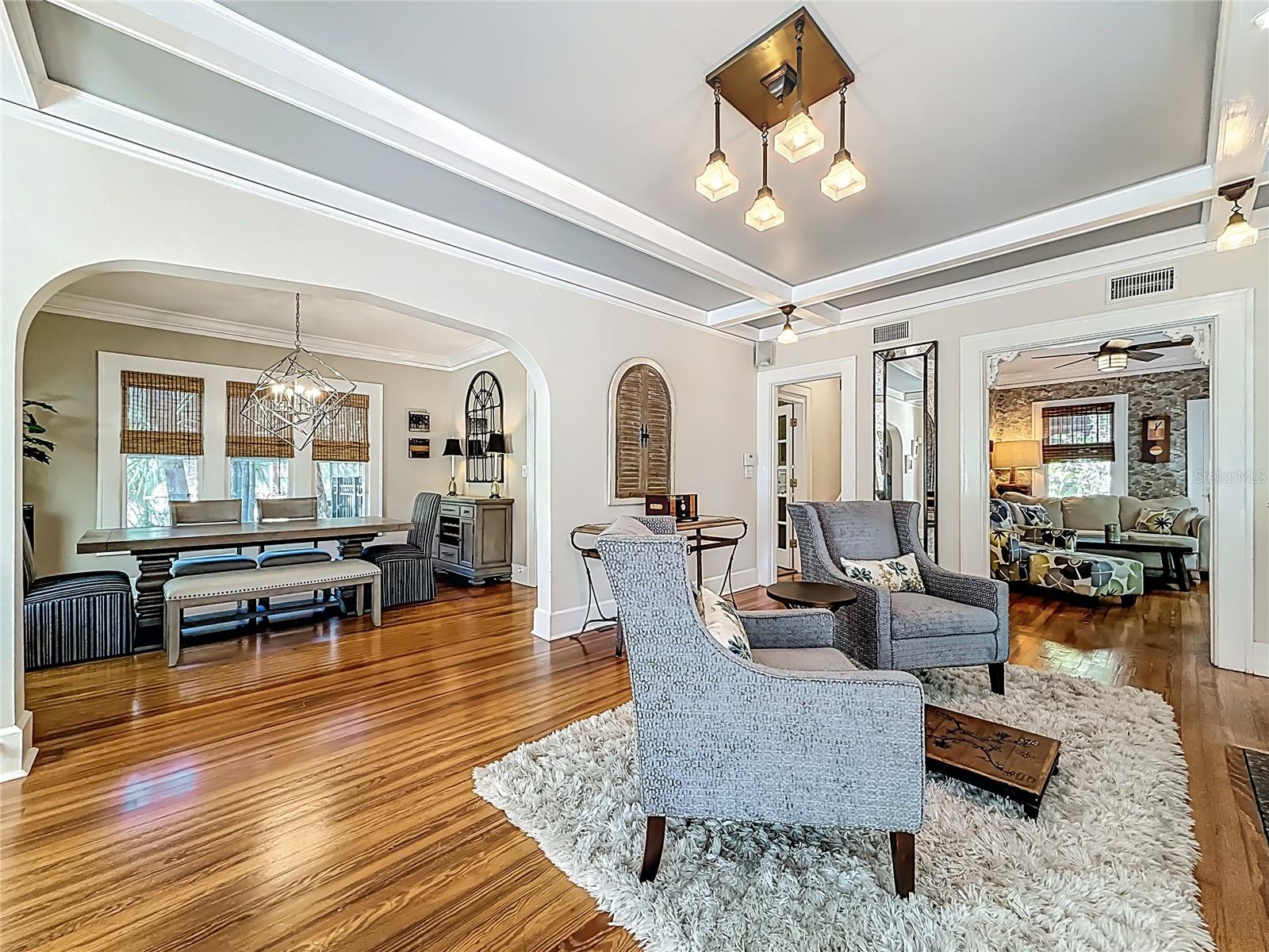 DICKINS H E - Residential