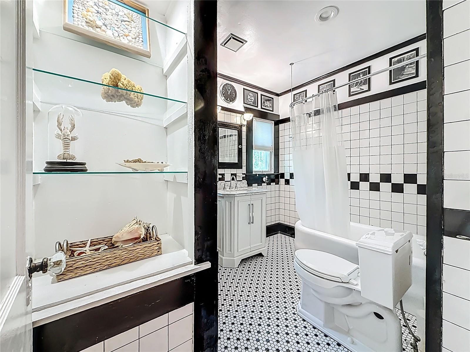 DICKINS H E - Residential