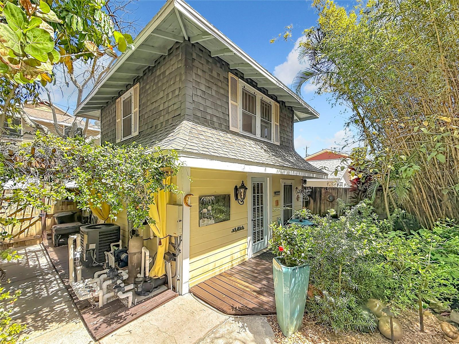 DICKINS H E - Residential