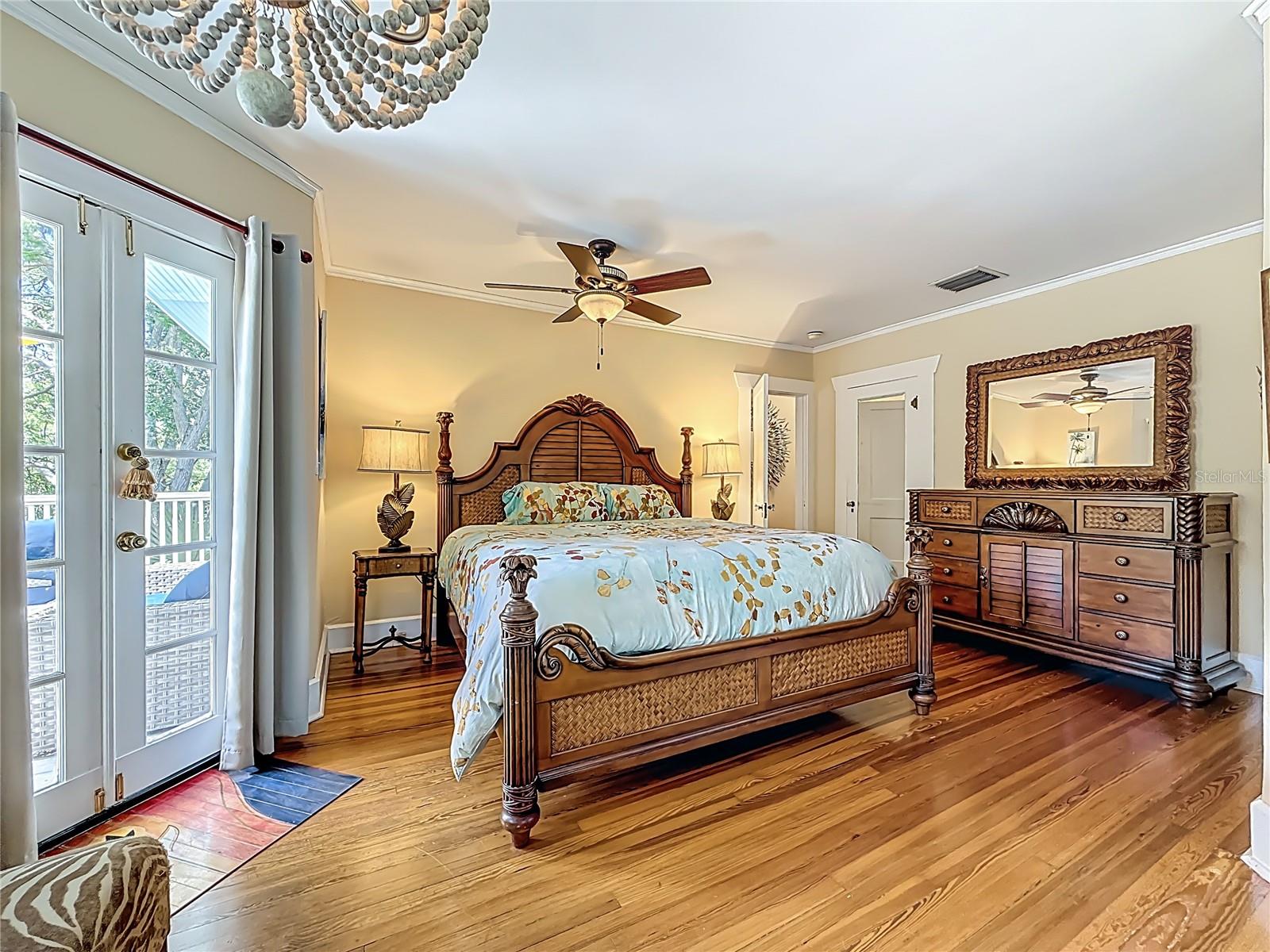 DICKINS H E - Residential