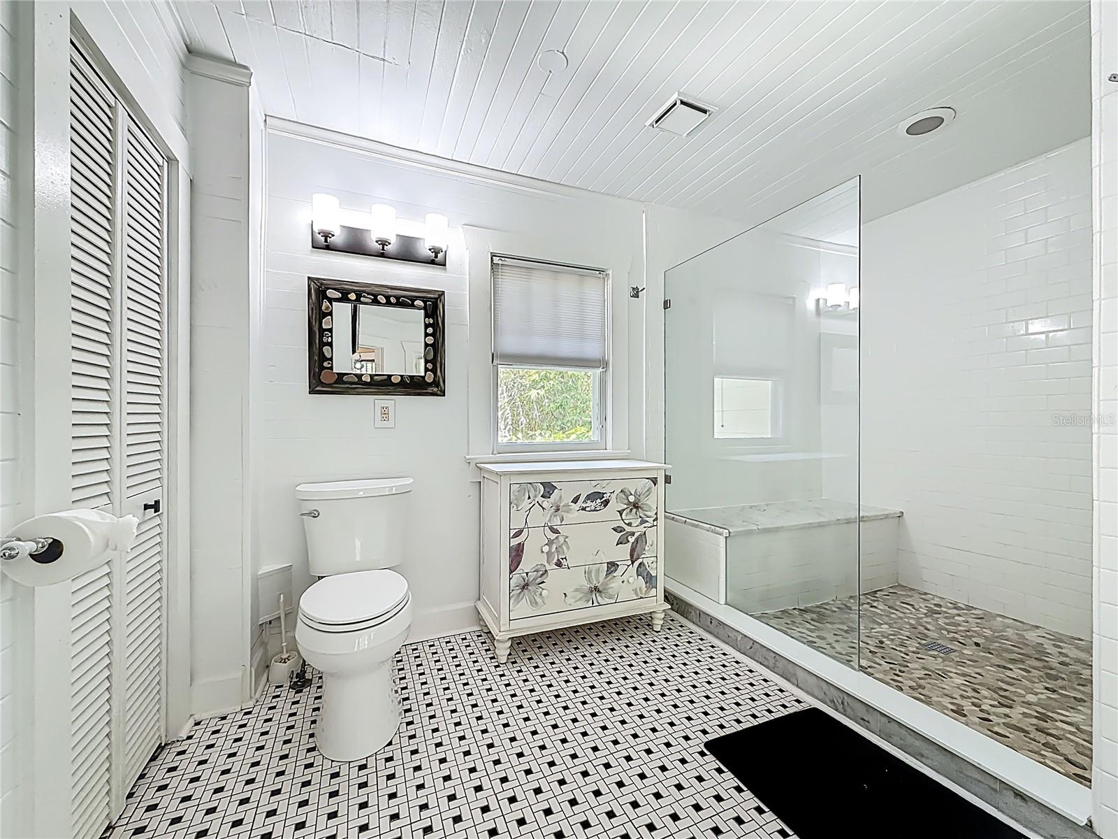 DICKINS H E - Residential