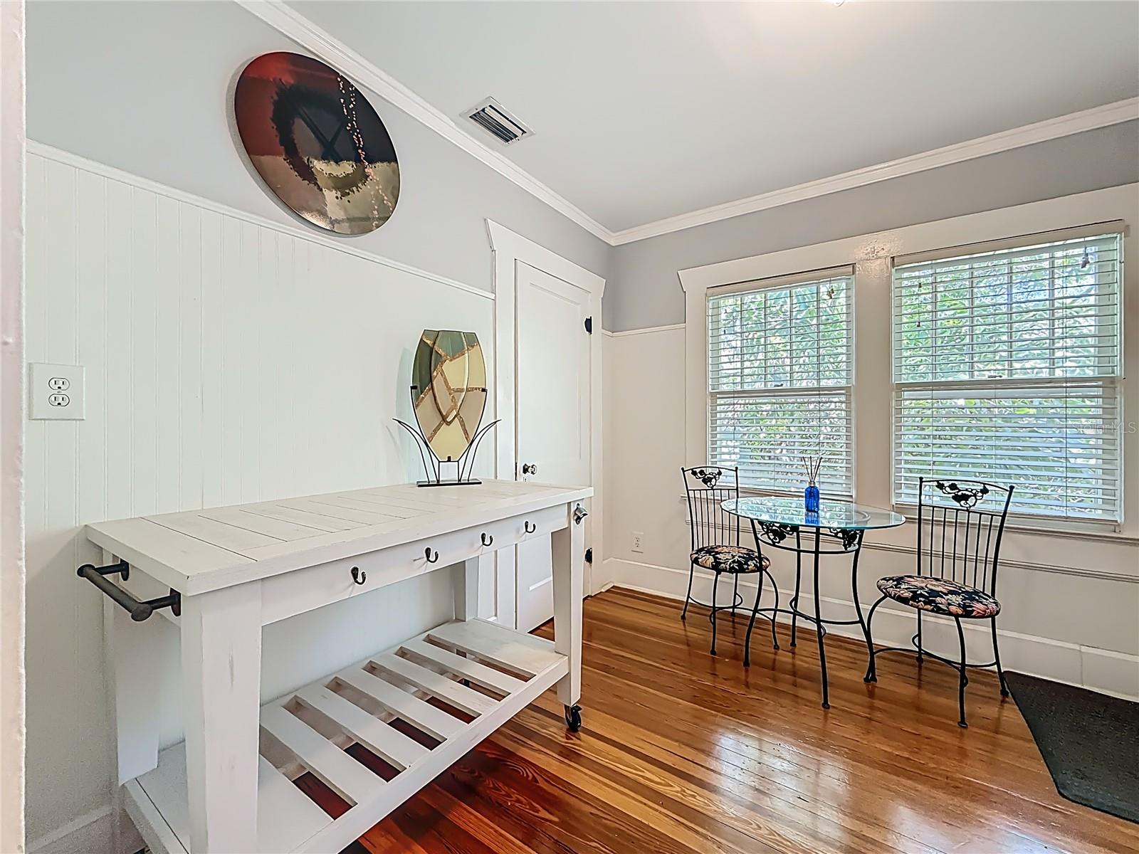 DICKINS H E - Residential