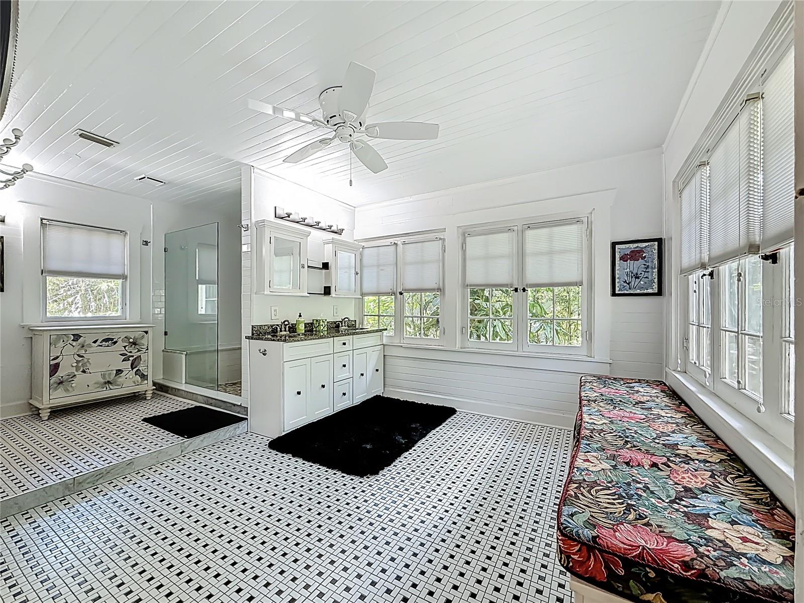 DICKINS H E - Residential