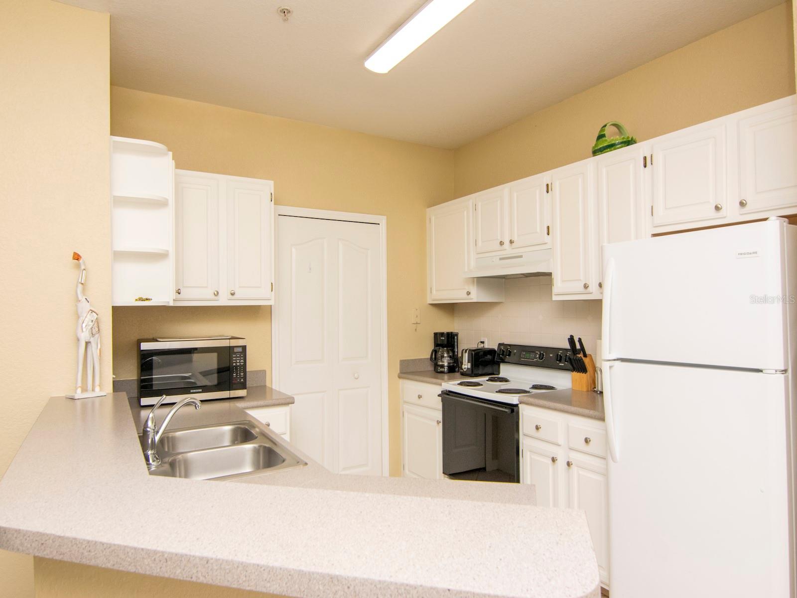 ALLEGRO PALM A CONDO - Residential