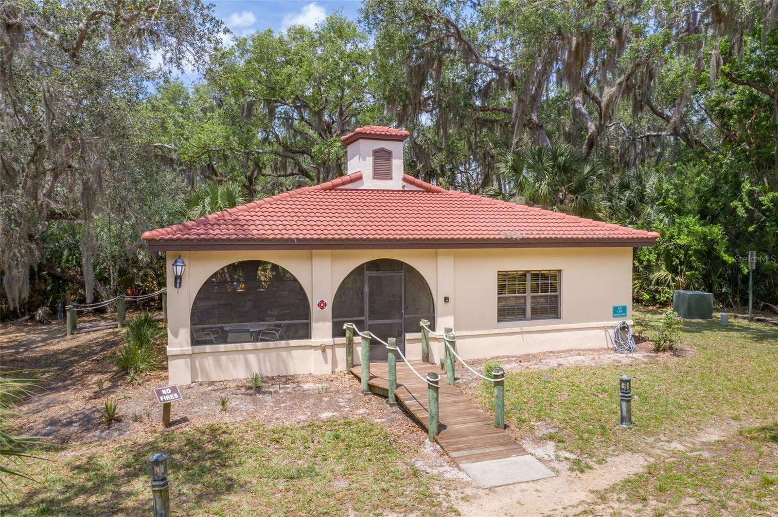 SURF CLUB 2 CONDO - Residential