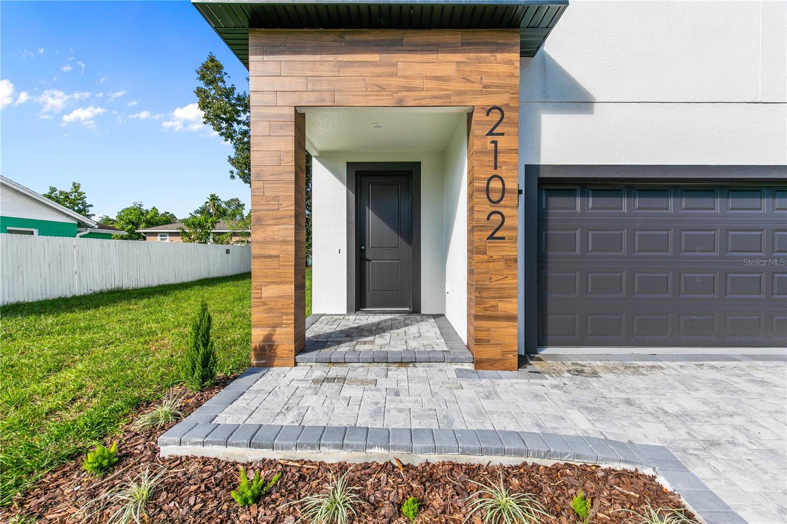 2102 ASHLAND BOULEVARD