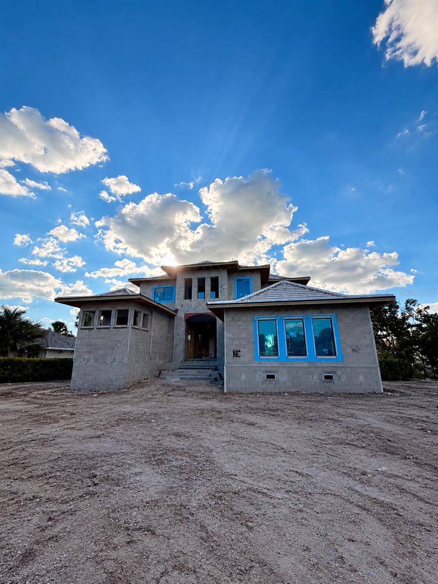 5572 SHADOW LAWN DRIVE