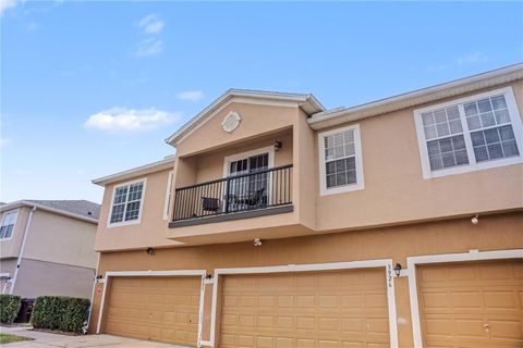 Photo of 3924 Pemberly Pines Circle, Saint Cloud, FL 34769 (MLS # S5146028)
