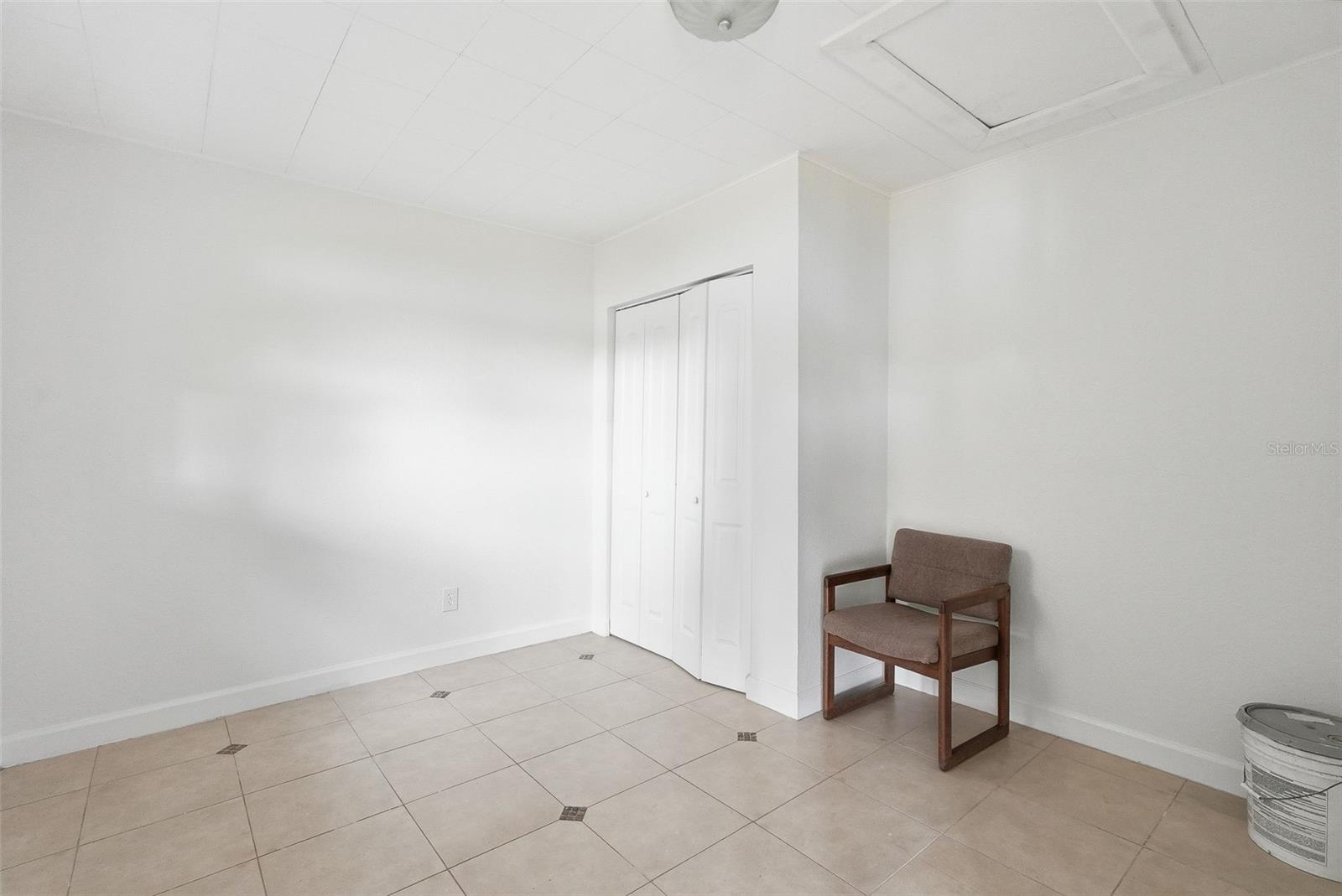 UNPLATTED - Residential