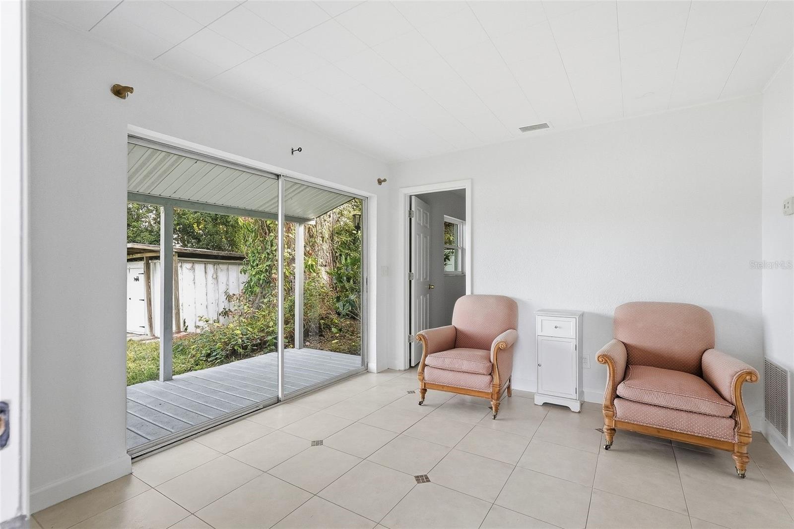 UNPLATTED - Residential