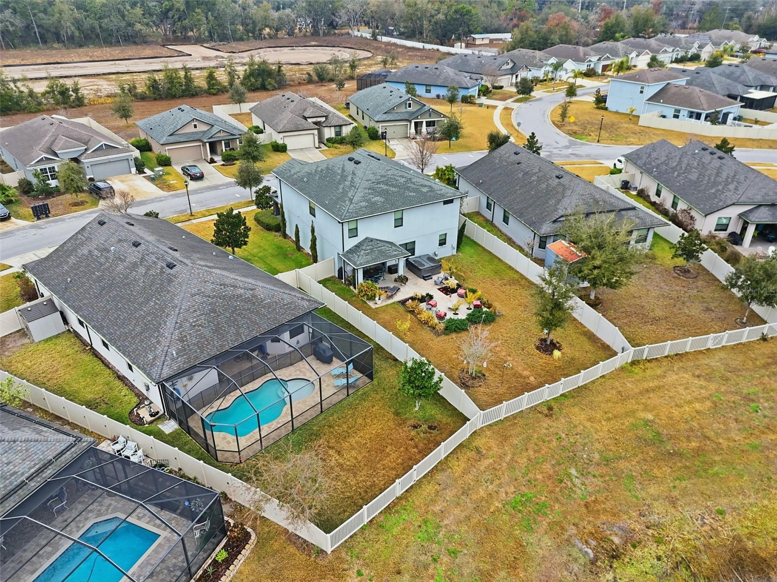 LAKESIDE PH 3 - Residential