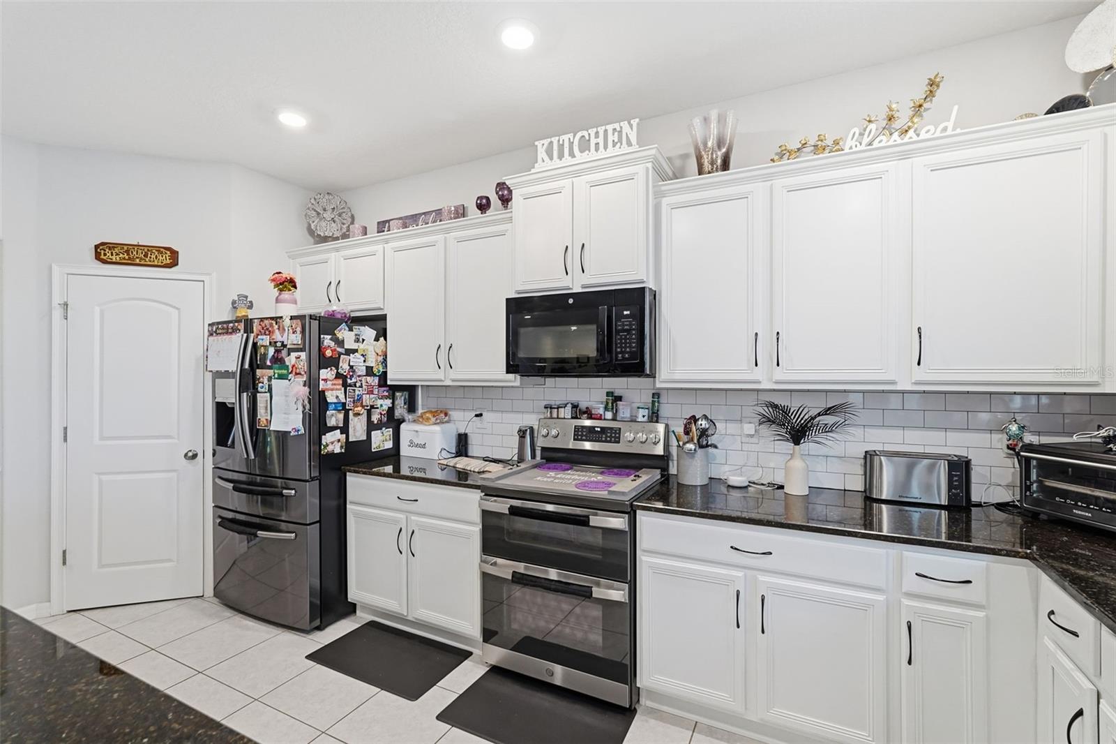 LAKESIDE PH 3 - Residential