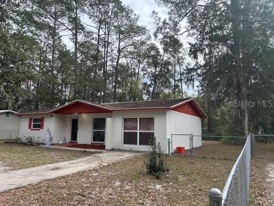 this home has been well cared for.... kitchen has upgrades... new cabinets , deep stainless double sink and tile backsplash...  large backyard fenced...bring your pets .
Priced to be affordable for  first time home buyers and or investors.