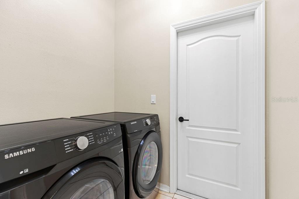 FOX WOOD PH 05 - Residential