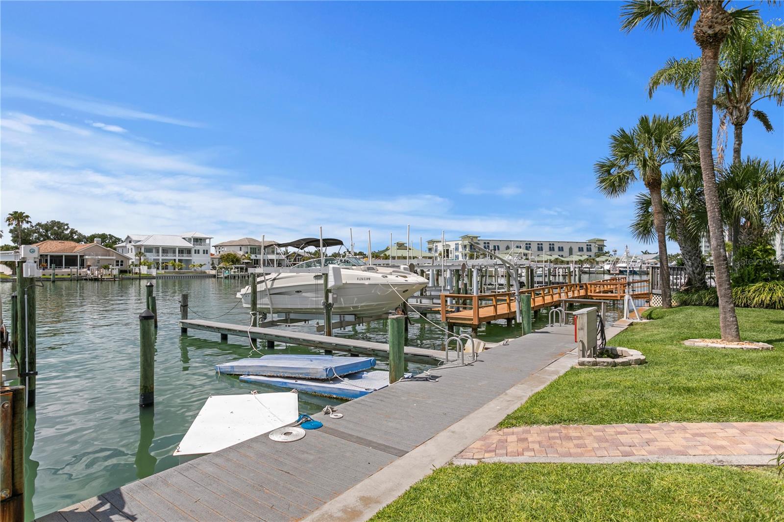 PINE KEY LODGE - Residential
