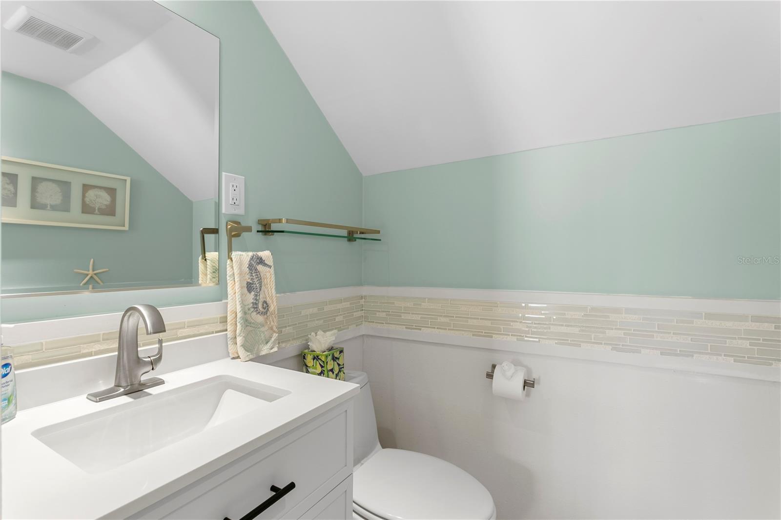 PINE KEY LODGE - Residential
