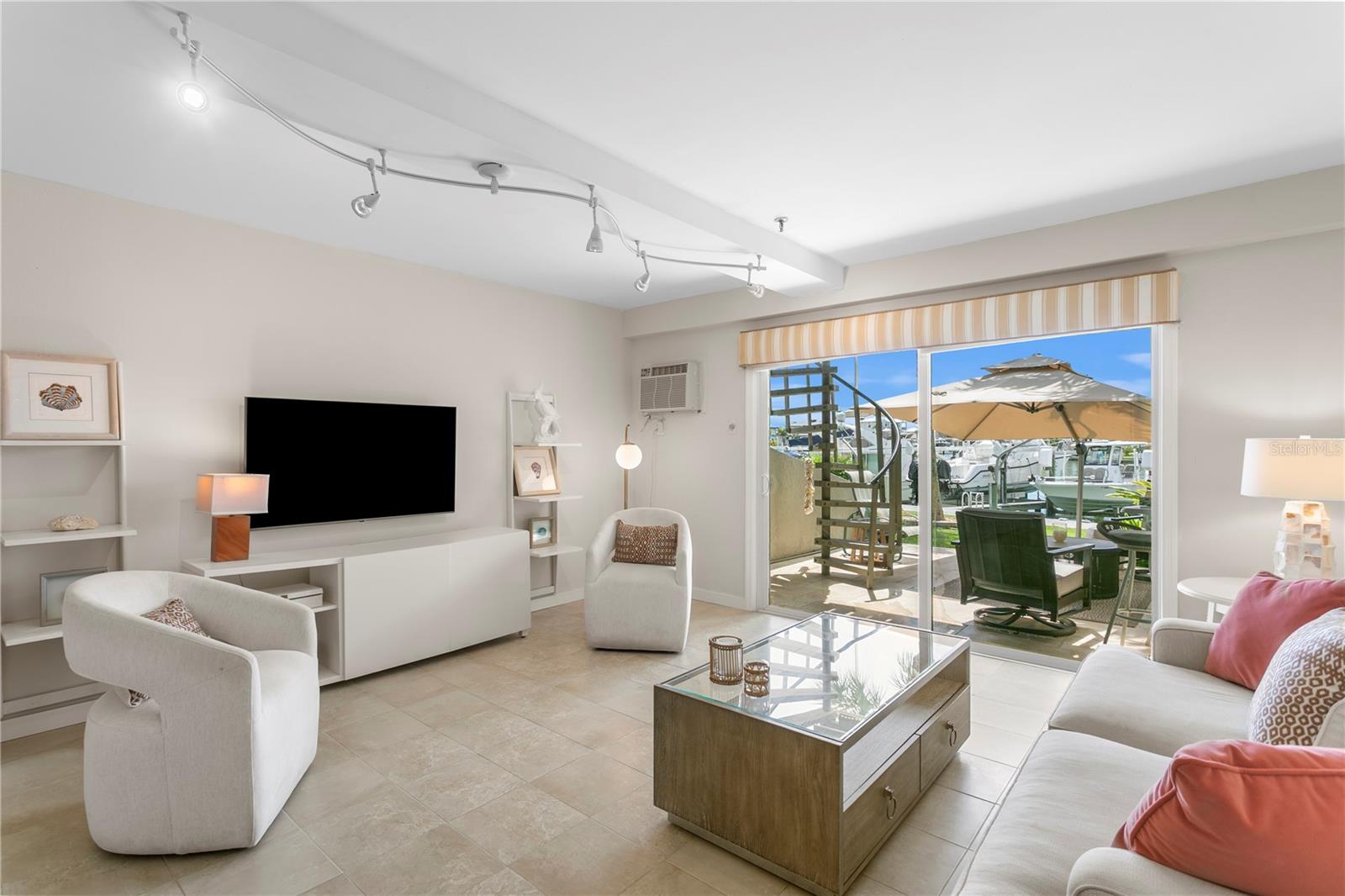 PINE KEY LODGE - Residential