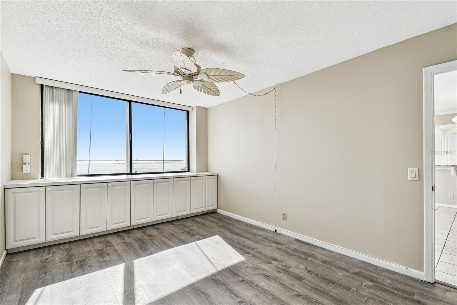 6104 PALMA DEL MAR BOULEVARD S 402